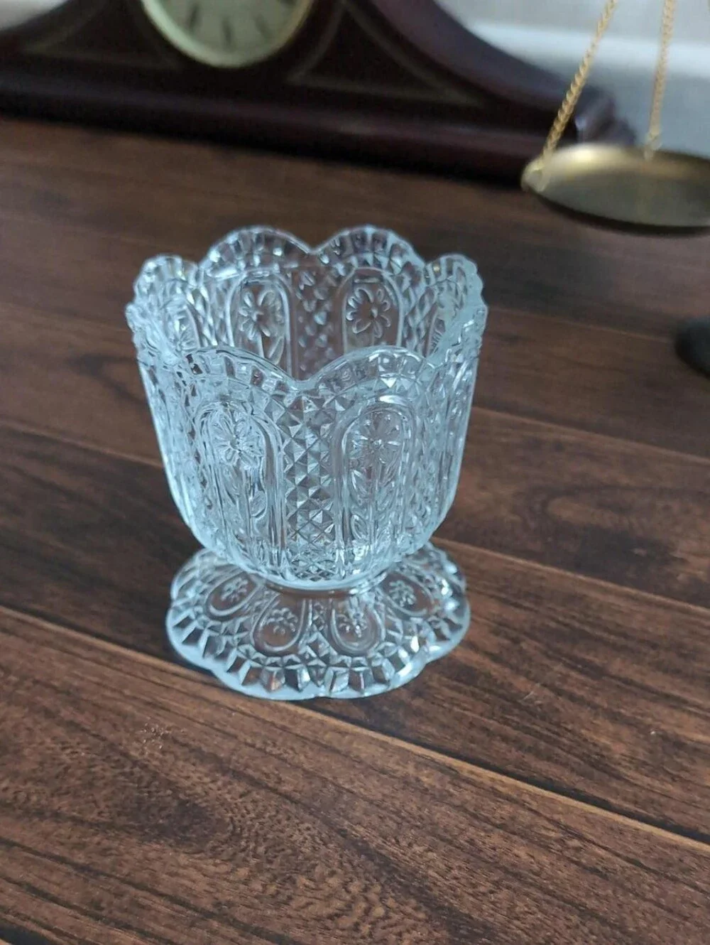 Vintage Avon Daisy Glass